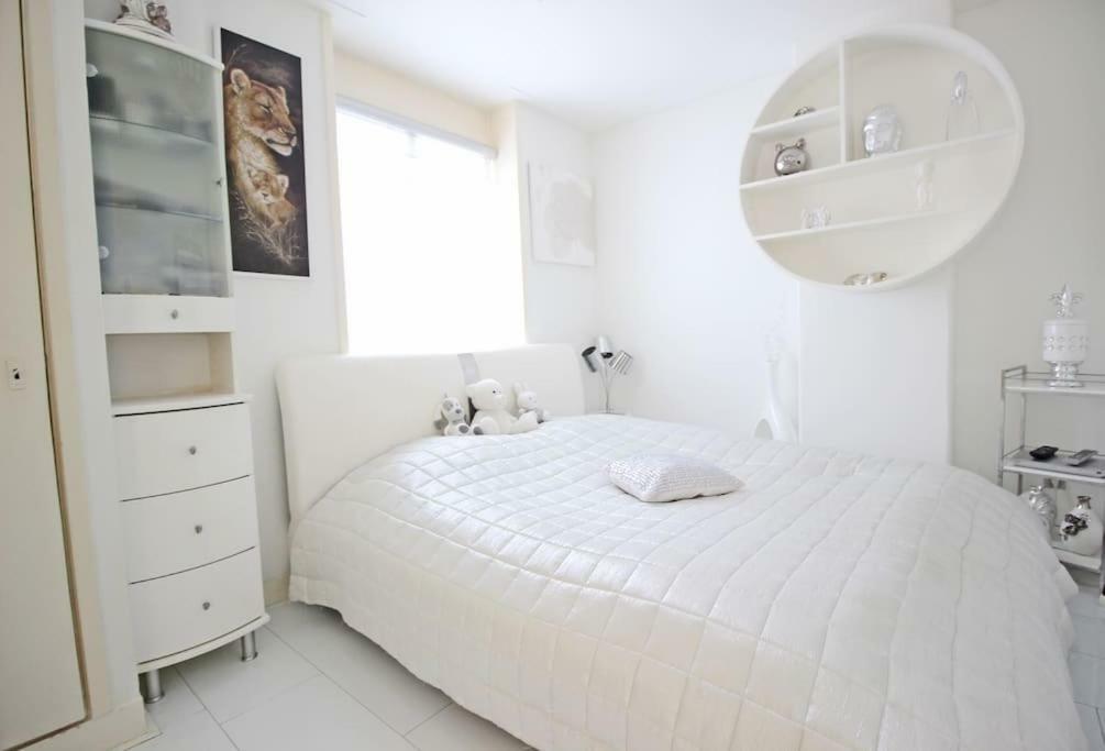 White Luxury Penthouse In City Centre أمستردام المظهر الخارجي الصورة