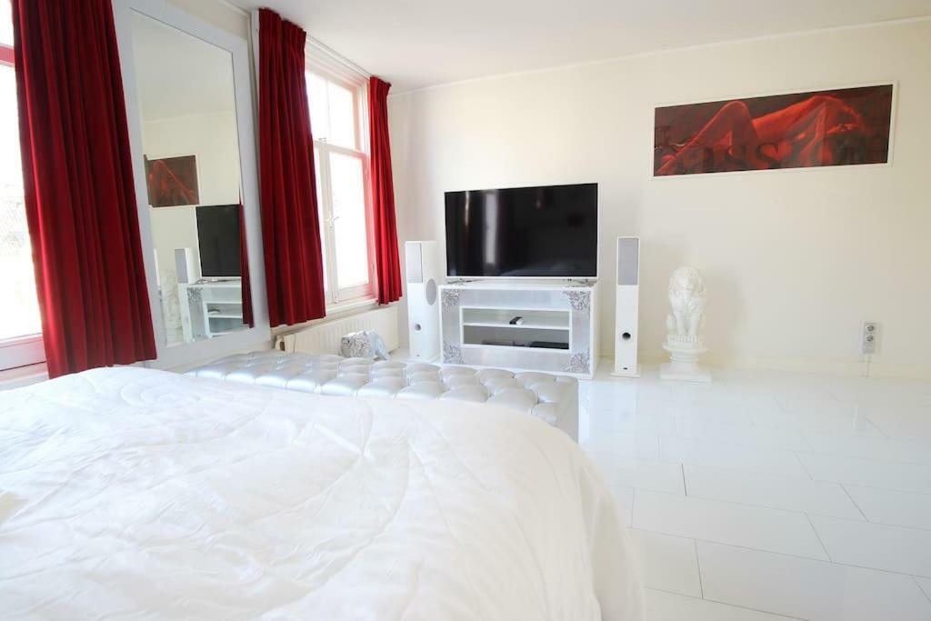 White Luxury Penthouse In City Centre أمستردام المظهر الخارجي الصورة